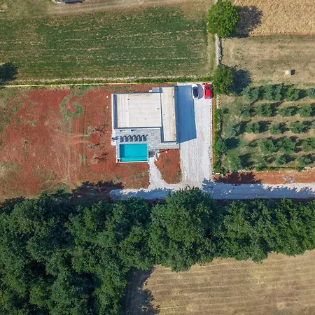 Villa E&m Forest Retreat *