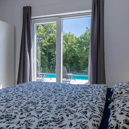 Villa E&m Forest Retreat