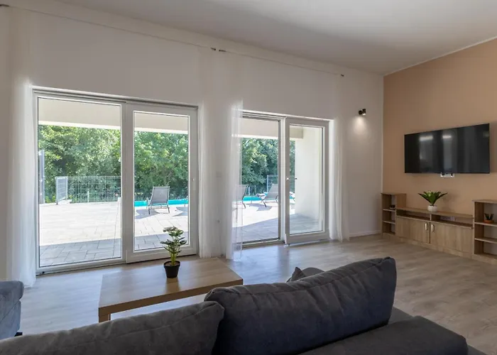 E&m Forest Retreat * Svetvinčenat