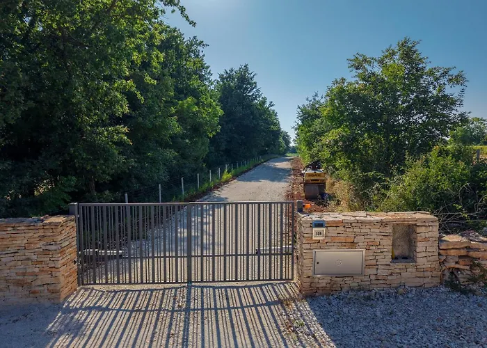 E&m Forest Retreat Βίλα Svetvinčenat