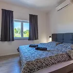 Villa E&m Forest Retreat